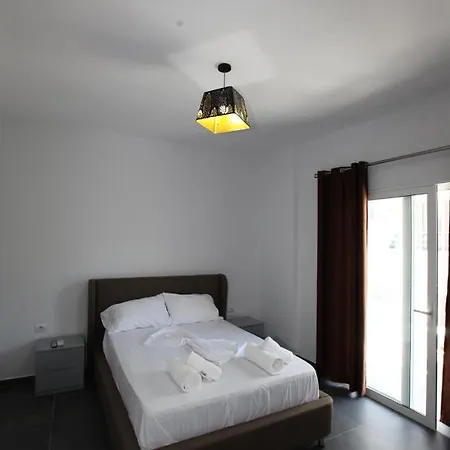 Deda Apartamento Sarandë